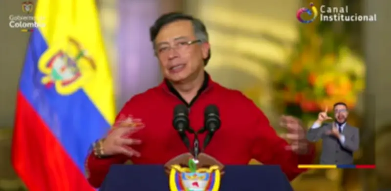 Petro anuncia que decreto del salario mínimo vital tomará más de 8 días en expedirse