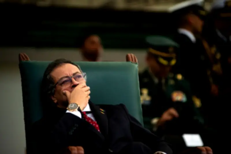 Petro denuncia atentado en helicóptero: sobrevoló 4 horas para salvar su vida en Córdoba