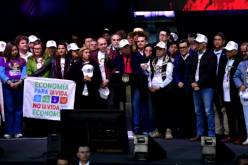 Petro lidera segunda manifestación electoral en Plaza de Bolívar buscando unidad de la izquierda