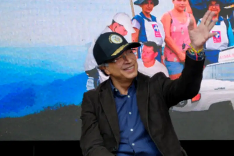 Petro niega crisis de salud en Colombia y culpa a las EPS de los problemas financieros