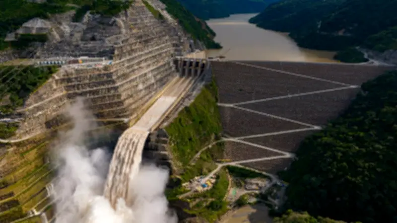 Petro ordena adelantar fórmula tarifaria a hidroeléctricas por emergencia de lluvias