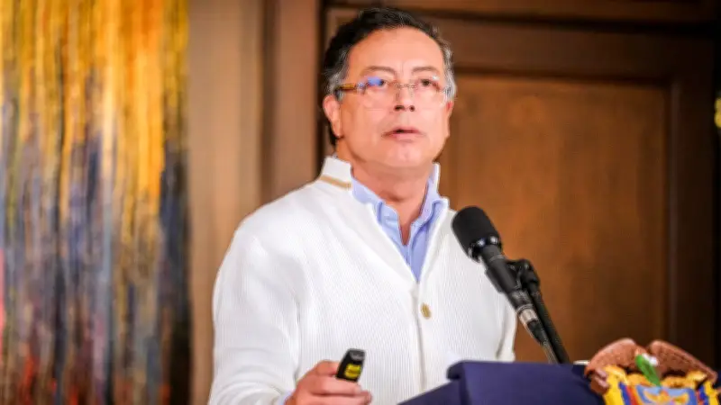 Petro reacciona tras suspensión del decreto del salario mínimo: 'Cansado de tanta injusticia'