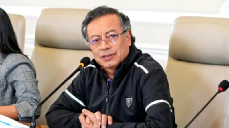 Petro revela detalles del nuevo pasaporte colombiano: será el cuarto mejor del mundo en seguridad