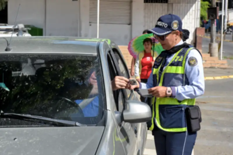 Pico y placa en Cali este lunes: restricción para placas 1 y 2 y multas de $711.000