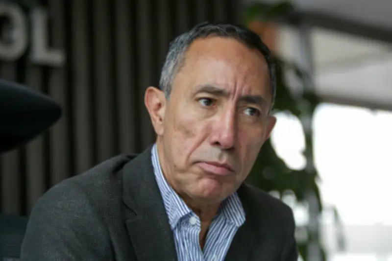 Piden renuncia de presidente de Ecopetrol tras imputación por irregularidades en campaña de Petro