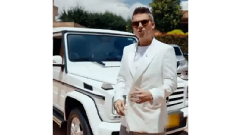 Pipe Bueno pone a la venta su exclusiva camioneta Mercedes-Benz por 530 millones de pesos