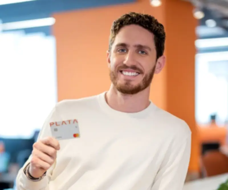 Plata, la fintech mexicana, obtiene licencia bancaria y lidera la competencia