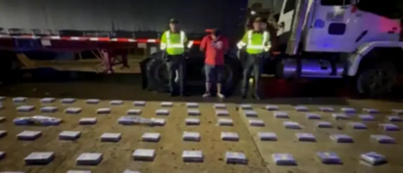 Policía decomisa 200 kilos de cocaína en tractomula con carbón en Barranquilla