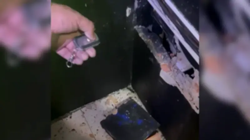 Policía descubre caleta con control remoto en bar de Chapinero, Bogotá