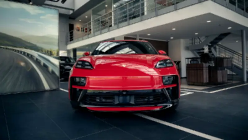 Porsche presenta en Colombia las versiones GTS del Macan y Taycan eléctricos