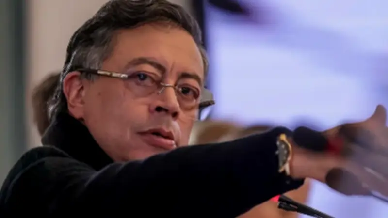 Presidente Petro y Ministro de Salud reaccionan a muerte de niño por falta de medicamentos de Nueva EPS