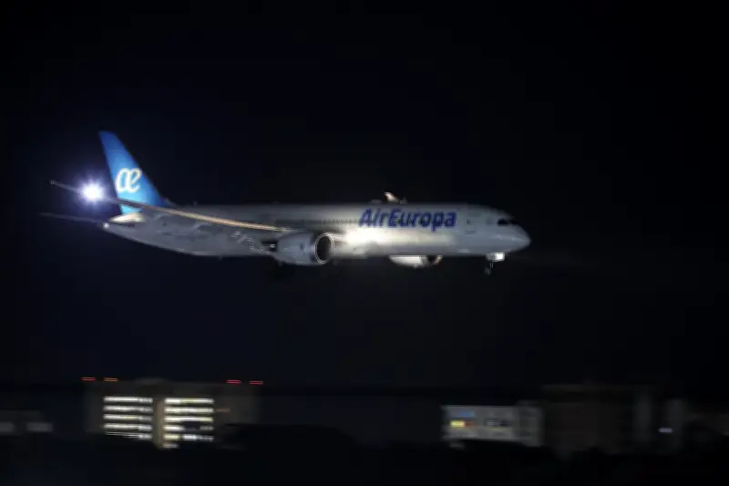 Primer vuelo desde Europa llega a Venezuela tras captura de Maduro