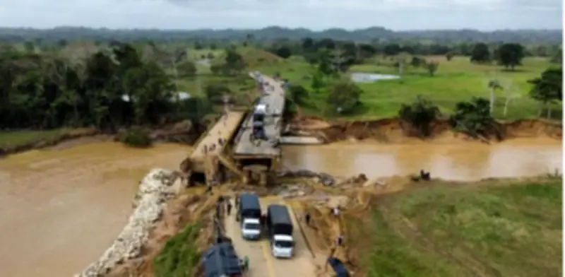 Puentes militares y suministro de gas reactivan la conectividad en Urabá tras emergencia invernal