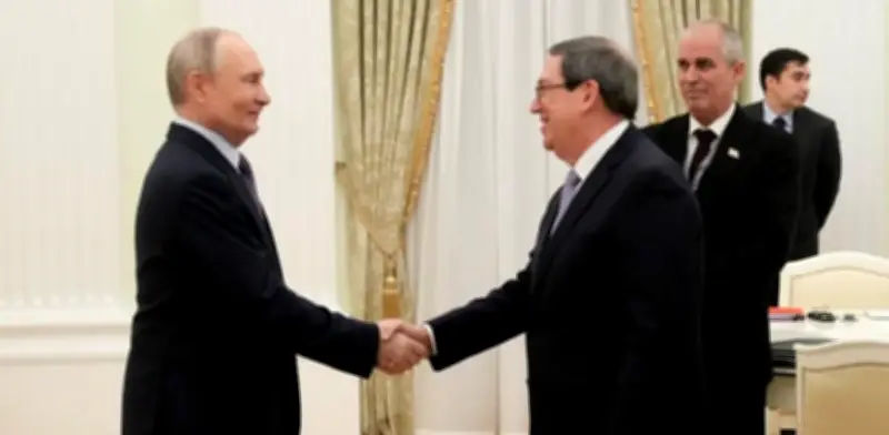 Putin reafirma apoyo a Cuba frente a sanciones de EE. UU., pero evita compromiso de envío de combustible
