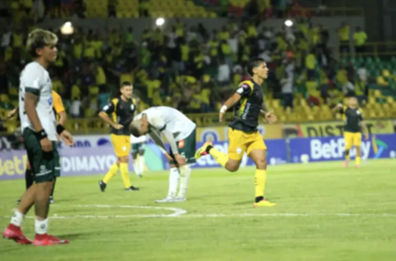 Real Cartagena: Liderazgo en la cancha contrasta con baja médica de Montero y Lora