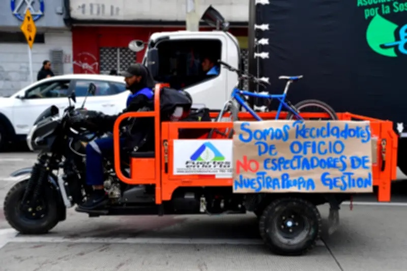 Recicladores de Bogotá: dos décadas de lucha por inclusión en contratos de aseo