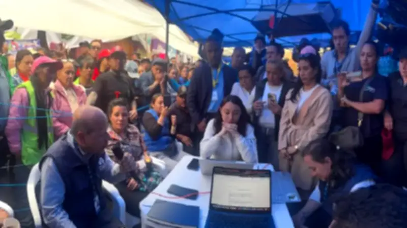 Recicladores y Gobierno sellan pacto para desbloquear vías en Bogotá tras protestas