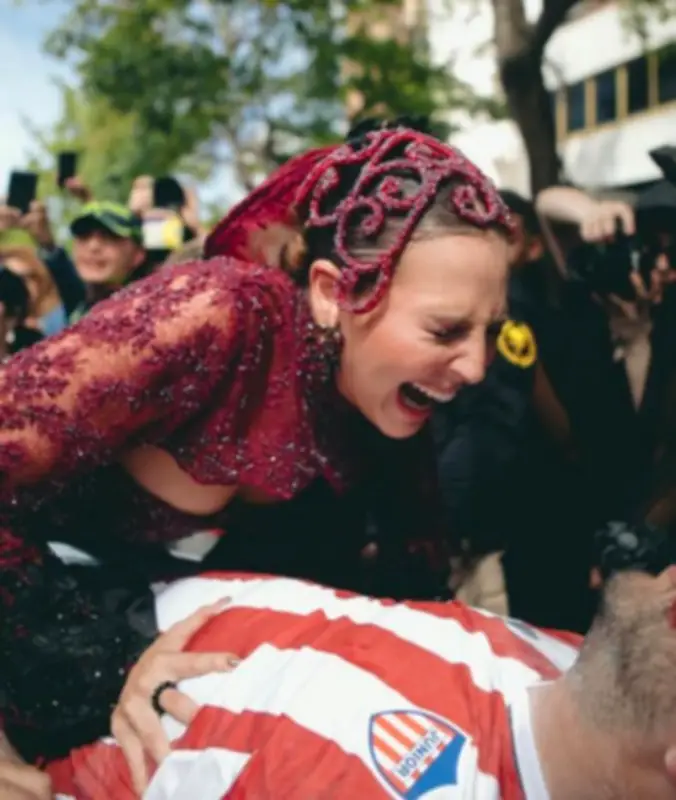 Reina del Carnaval de Barranquilla 2026 lidera desfile fúnebre de Joselito con humor y tradición