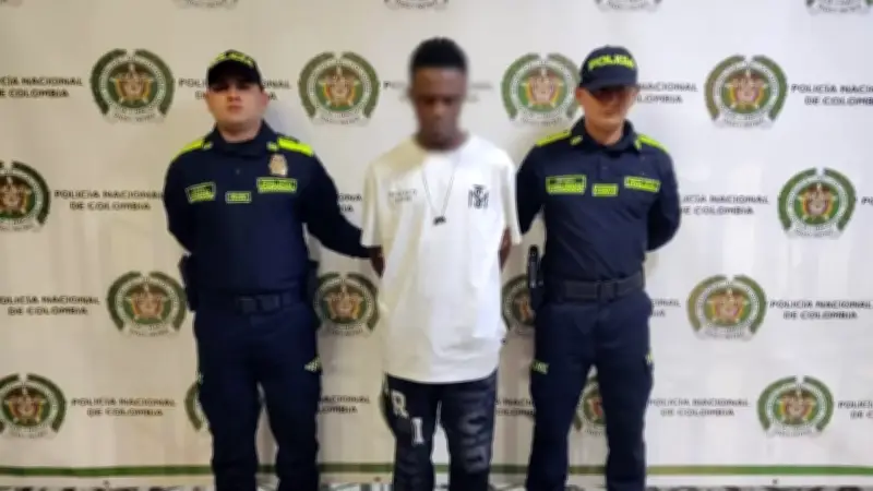 Rina en Medellín termina en tragedia: un muerto y un capturado tras enfrentamiento