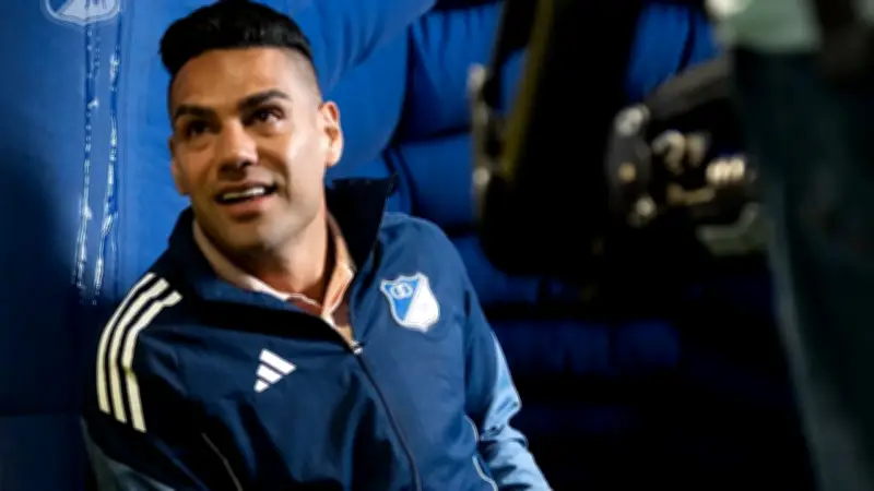 Rodallega, Dayro y más figuras del fútbol colombiano rinden homenaje a Falcao García en sus 40 años