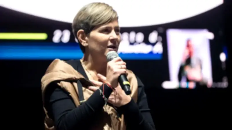 RTVC defiende contratos millonarios para fotógrafo y maquillador de Verónica Alcocer