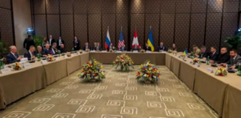 Rusia y Ucrania concluyen primera jornada de negociaciones 'muy tensas' en Ginebra con mediación estadounidense