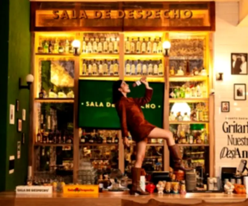 Sala de Despecho abre en Bogotá su sede 36 en el mundo, transformando el desamor en experiencia colectiva