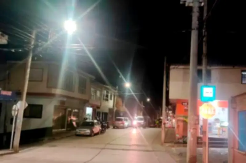 San Gil renueva convenio para alumbrado público con Acuasan tras resultados en rojo