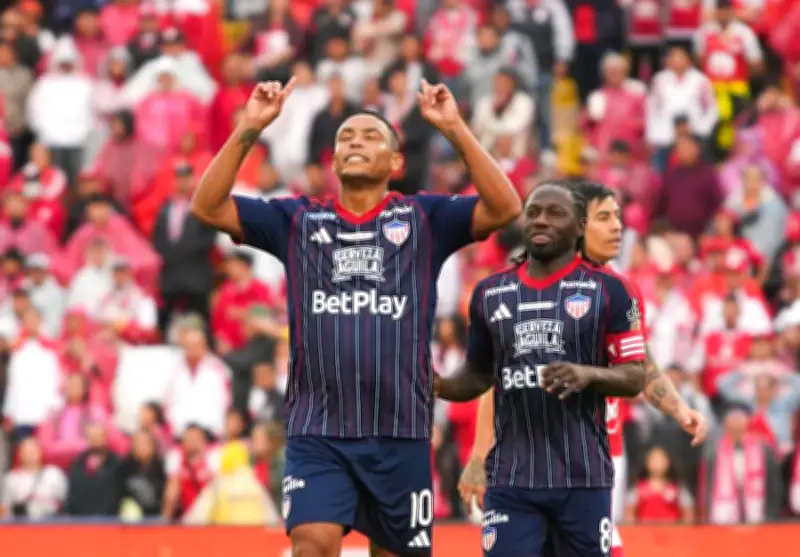 Santa Fe vence 2-1 a Junior en Bogotá con goles de Moreno y Scarpeta