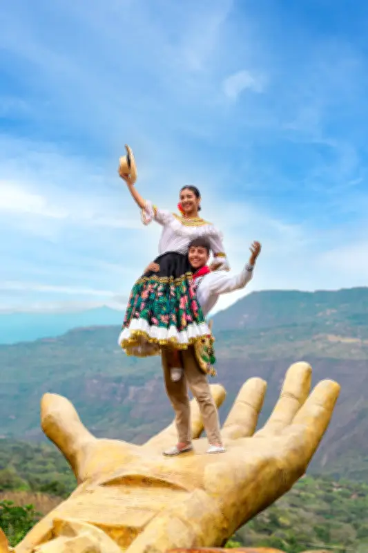 Santander desembarca en Anato 2026 con siete embajadores turísticos y cifras récord