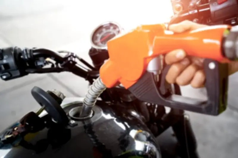 Segunda reducción de gasolina en 2026: precio bajaría cerca de $500 pesos desde marzo