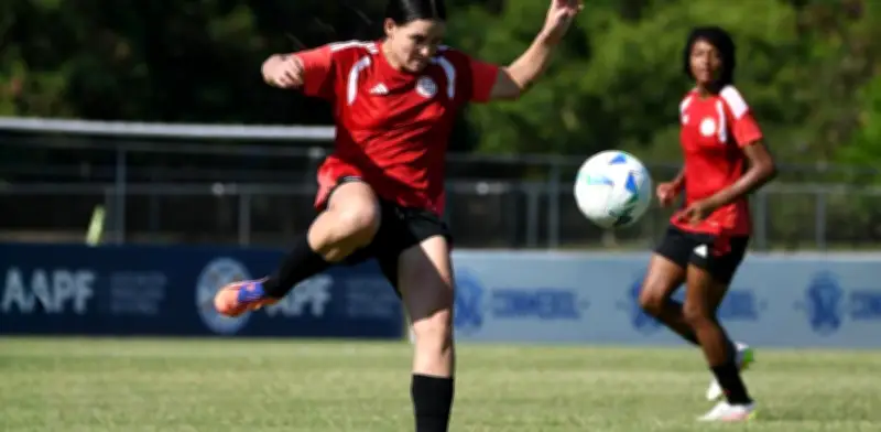 Selección Colombia Sub-20 femenina enfrenta a Brasil en crucial partido del Sudamericano