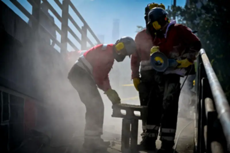 Sellan huecos bajo puente de la NQS en Bogotá usados por atracadores como escondite