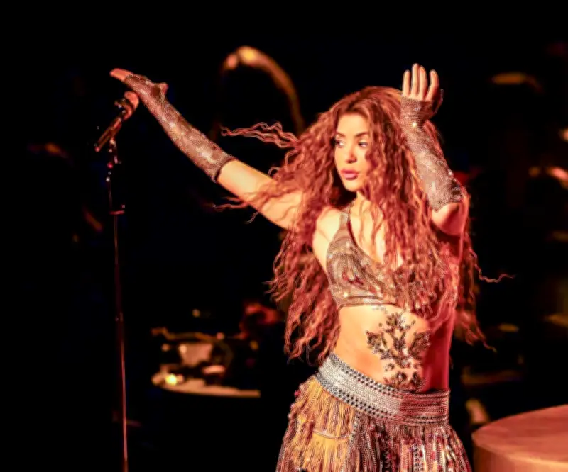 Shakira anuncia concierto histórico en las Pirámides de Giza para 2026