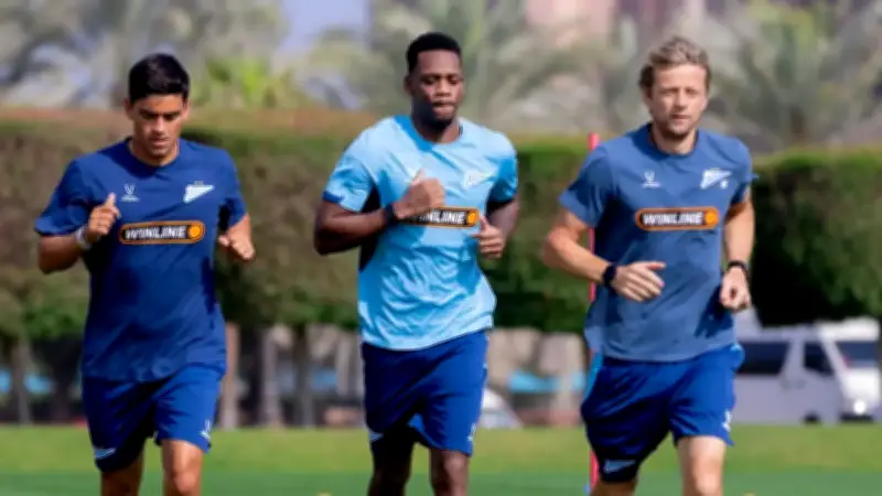 Técnico del Zenit revela problema físico de Jhon Durán al llegar al club ruso