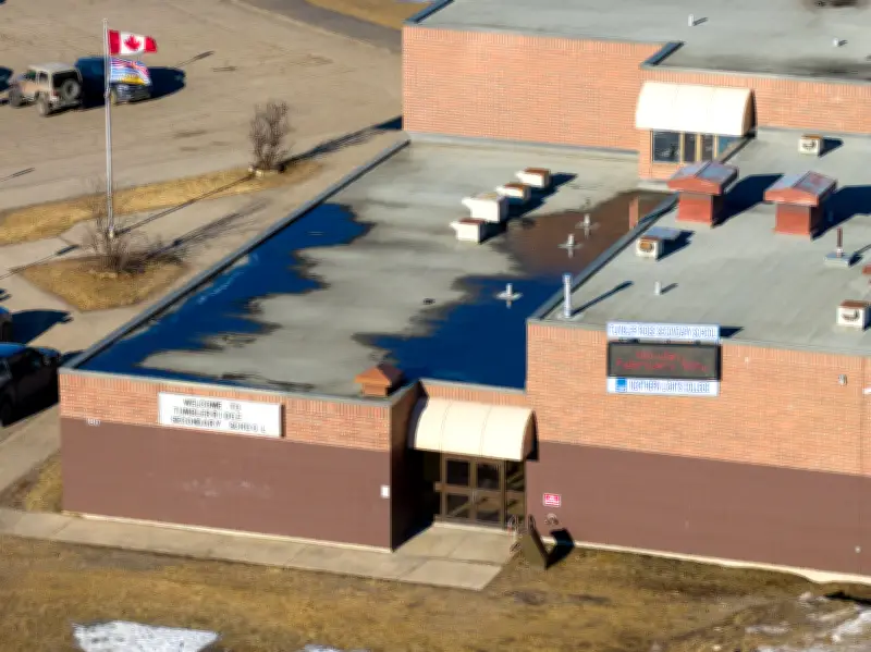 Tiroteo en escuela canadiense deja nueve muertos, incluyendo a la sospechosa transgénero de 18 años