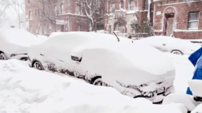 Tormenta histórica paraliza noreste de EE.UU. con récord de nieve en Nueva York