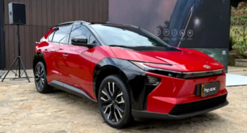 Toyota BZ4X llega a Colombia: la nueva camioneta eléctrica 4x4 con 480 km de autonomía