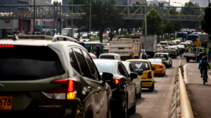 Tráfico en Bogotá este jueves 12 de febrero: accidentes, pico y placa y encharcamientos