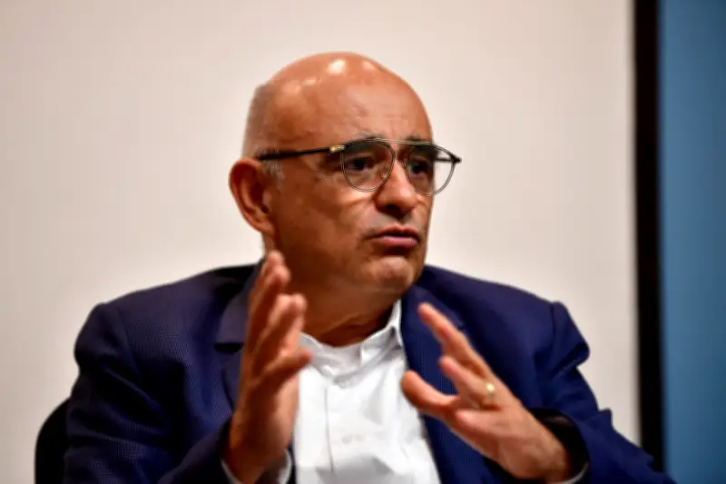 Tribunal ordena restitución de rector José Ismael Peña en Universidad Nacional