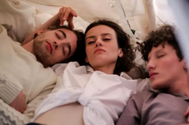 Triejas: la dinámica de las relaciones afectivas entre tres personas sin jerarquías