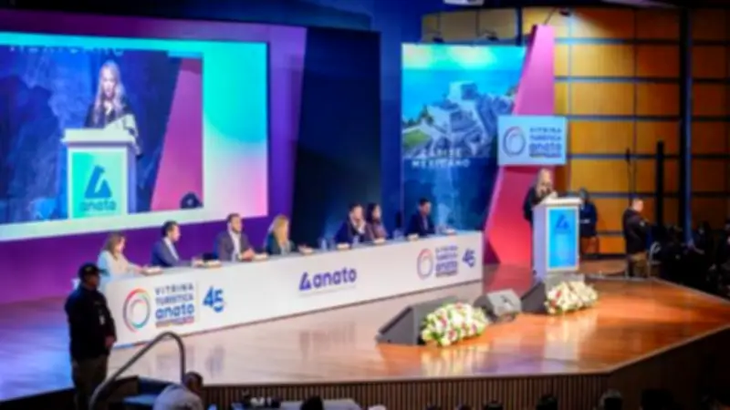 Turismo colombiano, segundo generador de divisas, exige políticas de Estado para sostenibilidad