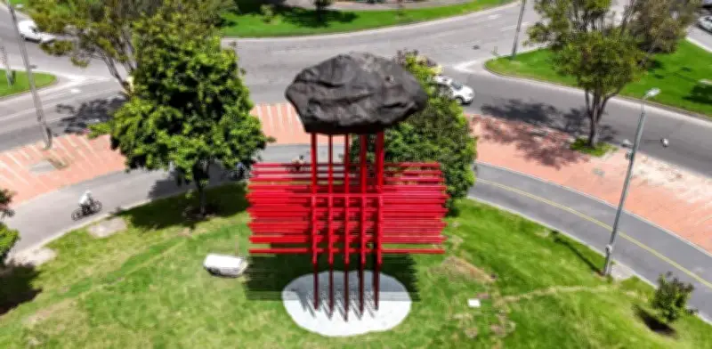 'Umbral': Monumento en Bogotá honra a 460 trabajadores de salud fallecidos en pandemia