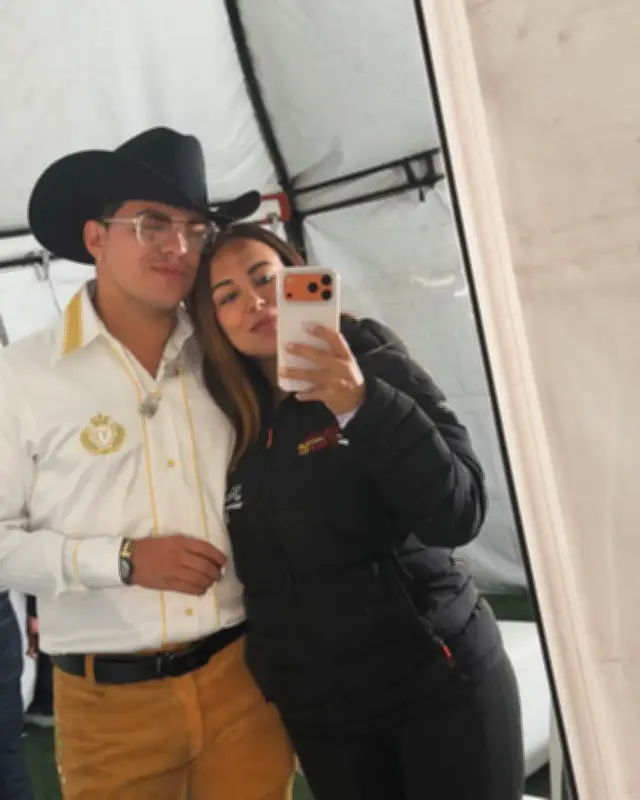 Un mes después del accidente aéreo de Yeison Jiménez, su hermana rinde homenaje en el lugar del siniestro