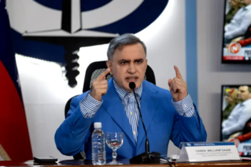 Venezuela: Tarek William Saab renuncia como fiscal y asume como Defensor del Pueblo