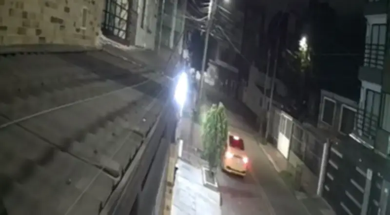 Video de seguridad muestra interceptación de Diana Ospina cerca de su vivienda en Bogotá
