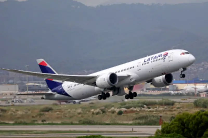 Video revela cómo helicóptero militar cruzó pista de El Dorado y obligó a avión a abortar despegue