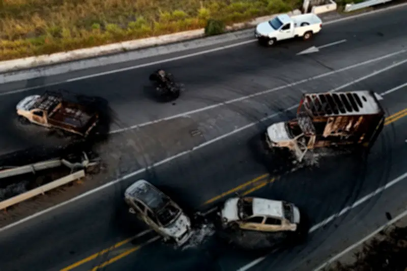 Violencia en México deja al menos 25 agentes de seguridad muertos en reciente ola