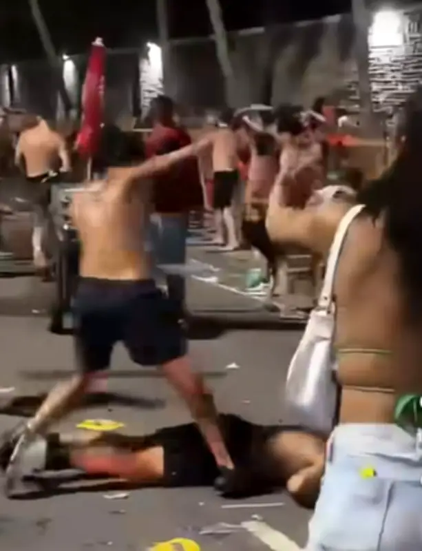 Violenta pelea empaña Carnaval de Río: imágenes virales desatan debate sobre seguridad