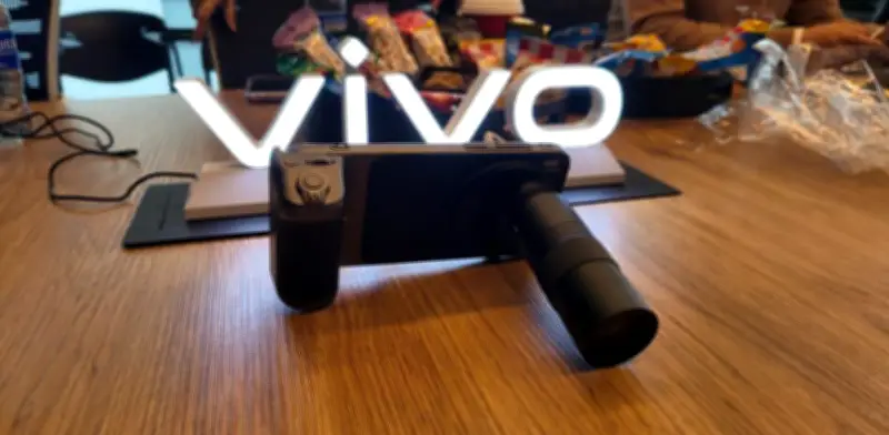 Vivo X300 Pro llega a Colombia con cámara ZEISS de 200 MP y sistema OriginOS 6